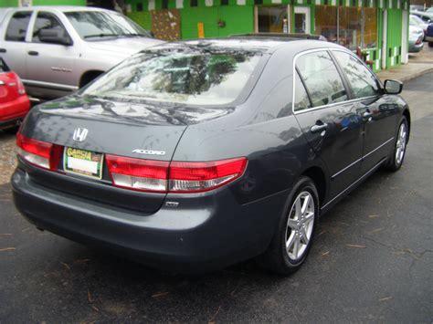 2004 Honda accord review canada