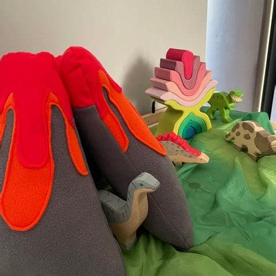 Volcano Felt Toy, Dinosaur Play, Pretend Play, Playroom, Boys Room, Girls Room Outdoor. Felt ...