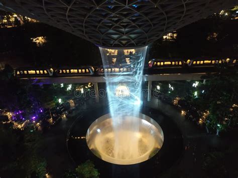 Jewel Changi Airport HSBC Rain Vortex Stock Photo - Image of rain, vortex: 166608104