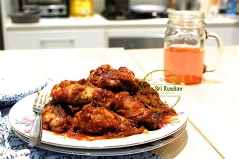 Widya Sri Rusdianti's Kitchen: CHICKEN IN TOMATO SAUCE (AYAM SAUS TOMAT)