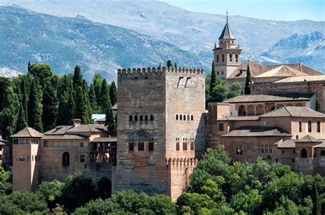 Alhambra Palace – Granada | Ticket Advice | Spanish Fiestas