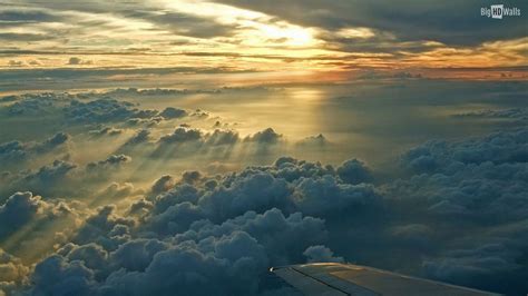 sunset clouds | Clouds, Above the clouds, Sunlight photography