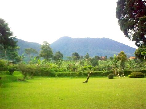 java tour: villa-villa Puncak Bogor