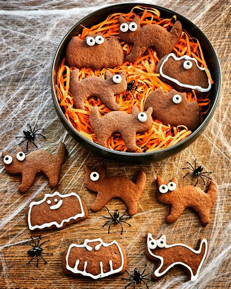 Choc-Orange Halloween Biscuits (Dairy-Free) - Nuttelex