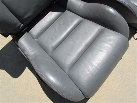 Audi TT MK1 8N Sports Front Seats w/ Napa Fine Leather and Suede Accents (Pair) - Hermes Auto Parts