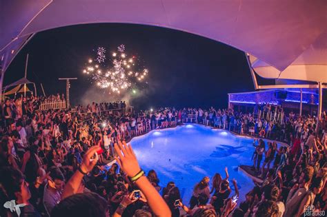 Mykonos Party: Information about the nightlife in Mykonos island