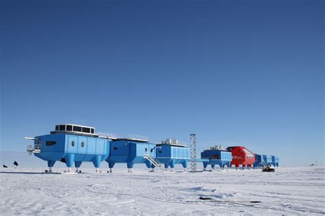 Research station on skis withstands Antarctic ice and snow