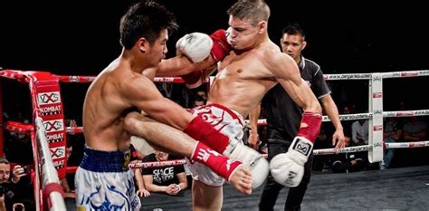 Muay Thai Clinch