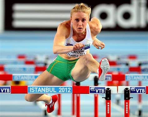 Bent Leg vs. Straight Leg (as it applies to women) - Hurdles First