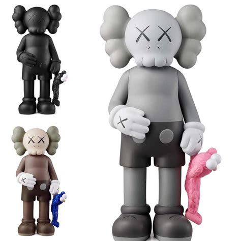 KAWS Sculptures - 172 For Sale at 1stdibs