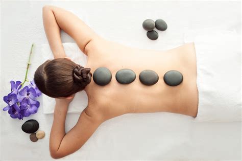 5 Top hot stone massage benefits & how to do it at home | HYDRAGUN Blog