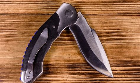 10 Best Tactical Folding Knives for Self Defense & Other Uses