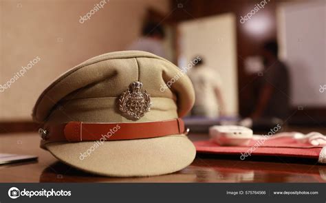 Indian Police Hat Table — Stock Photo © rajastills #575764566