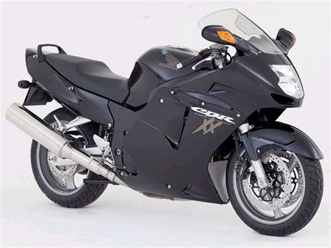 HONDA CBR1100XX Super Blackbird (1999-2007) Specs, Performance & Photos ...