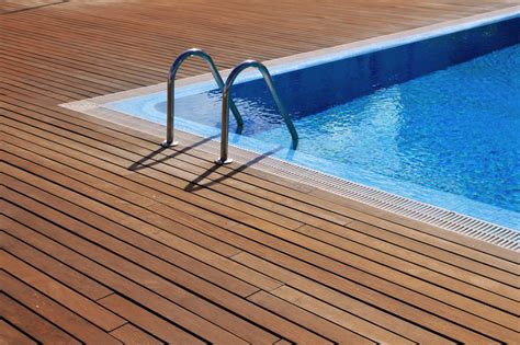 How to build a tanzanite floating deck