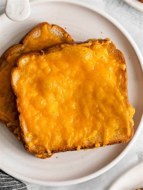 Easy Cheese Toast Recipe - Cheese Knees 🧀