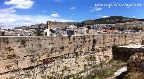 History of Granada - The Old City Wall, Albaicin ⋆Piccavey