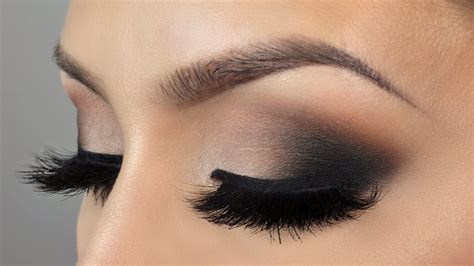 Black Smokey Eye Tutorial With Pictures - Wavy Haircut