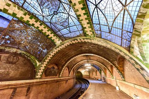 Explore NYC's Old City Hall Subway Station On This Tour