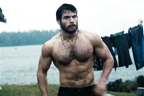 Henry Cavill Workout Routine And Diet For Superman - FitMole