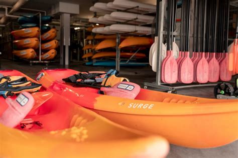 Sit In Vs Sit On Top Kayak - Which one is best? | Canoe-Kayaks.com