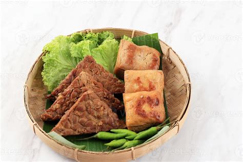 Tahu Tempe Bacem 10759026 Stock Photo at Vecteezy