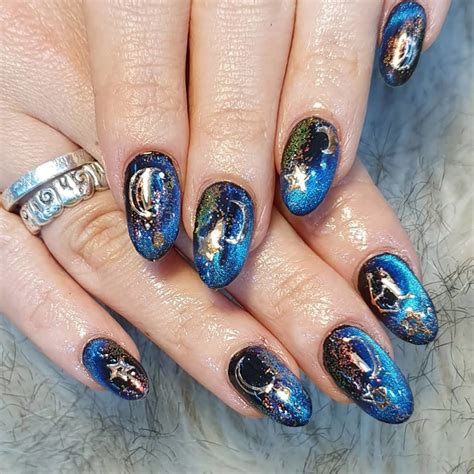 36 Out-of-This-World Galaxy Nails for You to Try