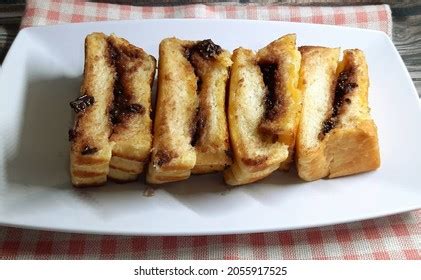 Roti Bakar Coklat Chocolate Toast Served Stock Photo 2055917525 ...