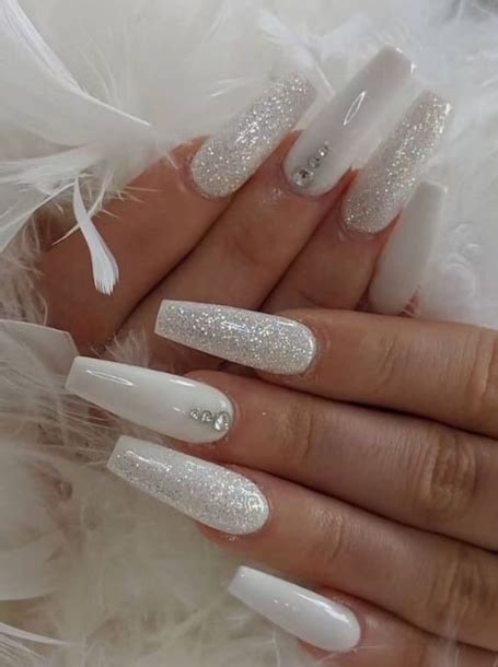 Silver glitter Nail design elevates your style with sparkling elegance