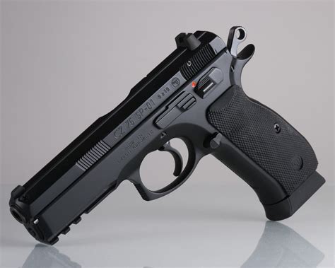 Why the Glock 17, CZ 75, and SiG Sauer P226 Dominate the Handgun Market | The National Interest