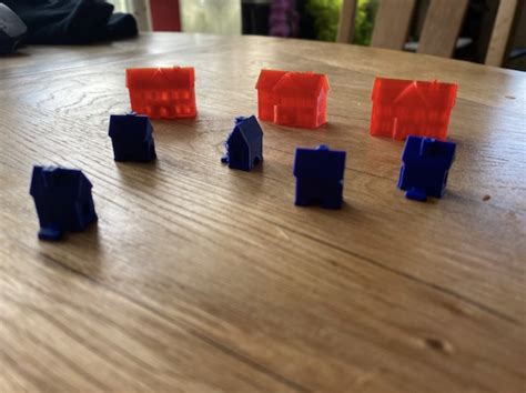 BuildBee | Custom 3D printed game pieces to complete your board game night