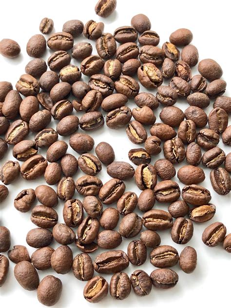 A Complete Drinker’s Guide to Peaberry Coffee Beans - Tanzania - Brazil