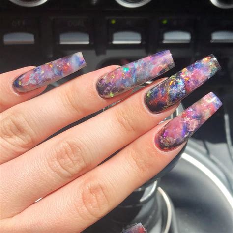 36 Out-of-This-World Galaxy Nails for You to Try