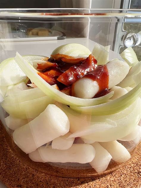 Cheese Tteokbokki Recipe (made with homemade rice cakes)