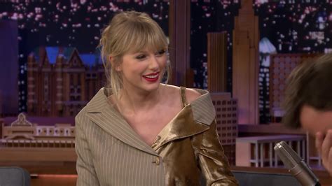 Taylor Swift - Celebrity Style in Interview The Tonight Show Starring ...