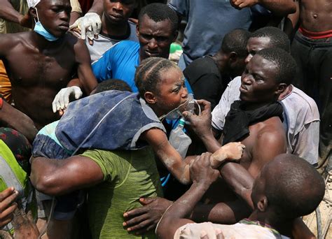 Search halted in Nigerian school collapse | CBC News