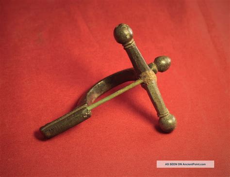 Fine Ancient Roman Legionary Crossbow Fibula - 2. Century