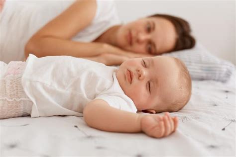 Di Usia Ini, Bayi Baru Lahir Tidur Sepanjang Malam - Cantika.com