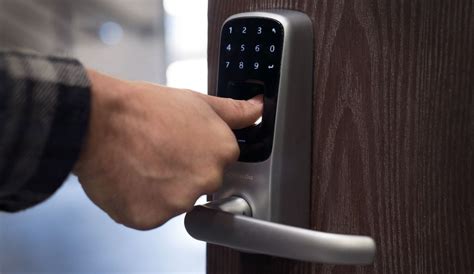 5 Best Biometric Door Locks Review in 2025 | SKINGROOM