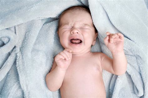 5 Tips for Soothing a Crying Newborn: Dr. Soos Pediatrics: Pediatrics