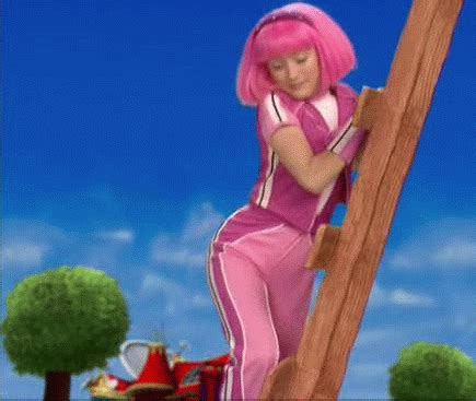 _Lazytown-Stephanie6_.gif (435×367) | Lazy town, Lazy town girl, Girl