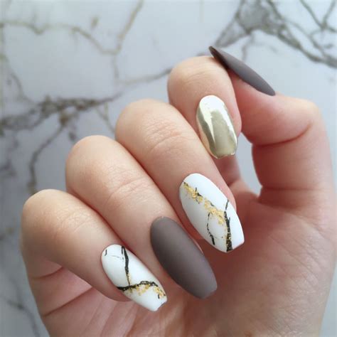 😍 matte x chrome 😍#nails #nailart | Korea nail art, Nail art, Nails