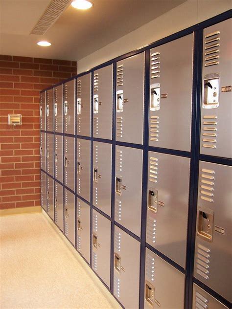 School Lockers for Hallways and Athletics | DeBourgh