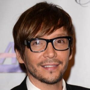 Ken Paves - Age, Family, Bio | Famous Birthdays