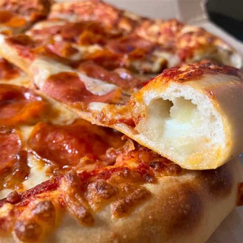 Pizza Hut Stuffed Crust Pizza (Original Cheese Stuffed Crust)