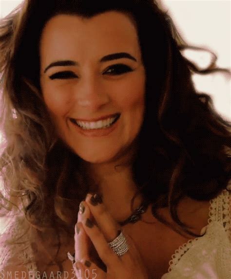 Cote De Pablo Chile GIF - Find & Share on GIPHY