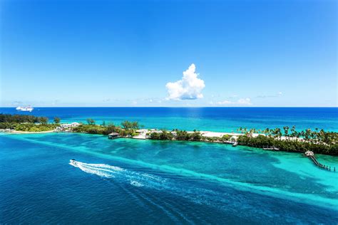 10 Reasons Nassau is the Perfect Destination Wedding Island