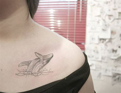 Collarbone whale tattoo Red Ink Tattoos, Subtle Tattoos, Elegant Tattoos, Black Tattoos, Tattoos ...