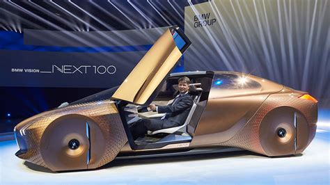 BMW Vision Next 100