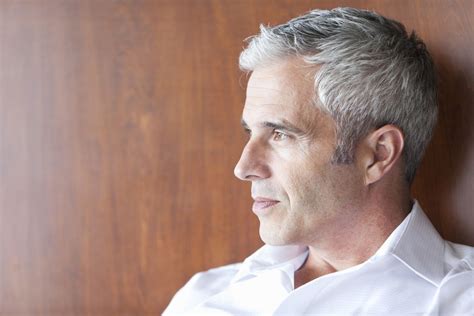 A Men's Guide for How to Color Gray Hair